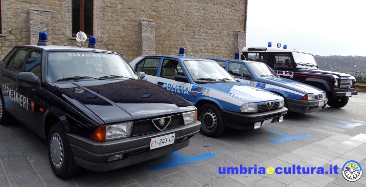 Lampeggiante blu cilindrico Polizia italiana anni 80 in scala by
